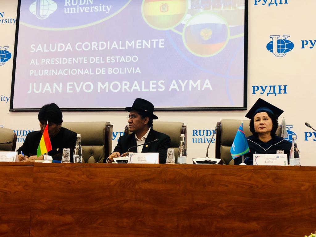Лариса Ефремова встретилась с Президентом Боливии Эво Моралесом в рамках его визита в РУДН