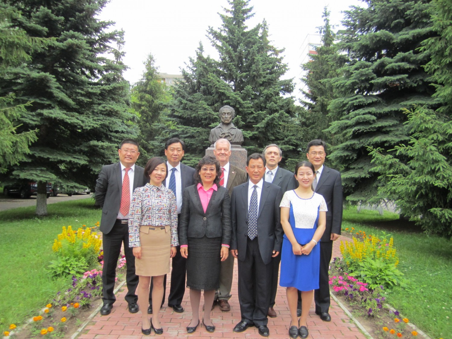 Делегация Министерства образования китайской провинции Юньнань посетила Москву